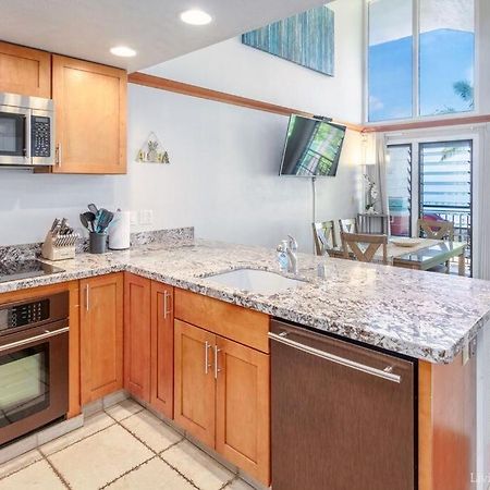 Spacious Beachfront — Sleeps 6 — Ocean Views Kihei Exterior photo