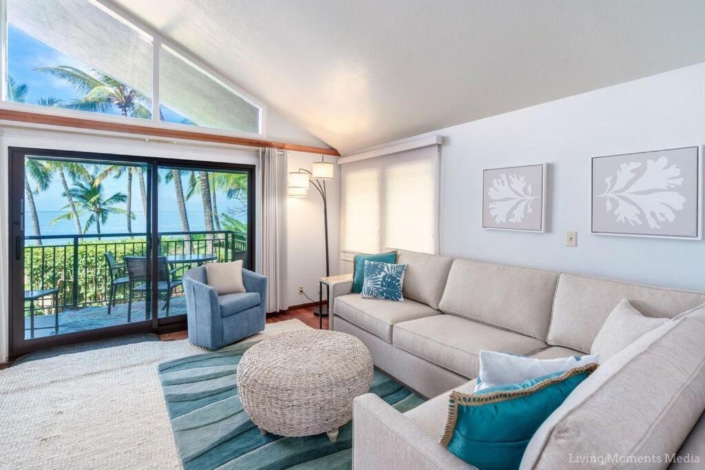 Spacious Beachfront — Sleeps 6 — Ocean Views Kihei Exterior photo