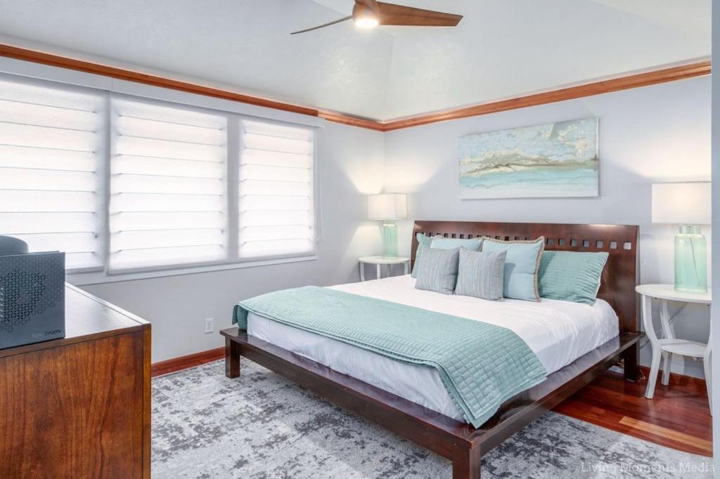 Spacious Beachfront — Sleeps 6 — Ocean Views Kihei Exterior photo