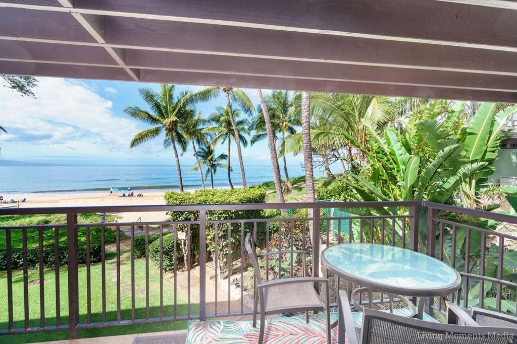 Spacious Beachfront — Sleeps 6 — Ocean Views Kihei Exterior photo